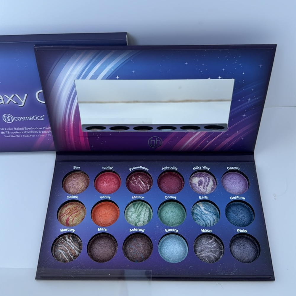 BH Cosmetics- Galaxy Chic Eyeshadow Palette